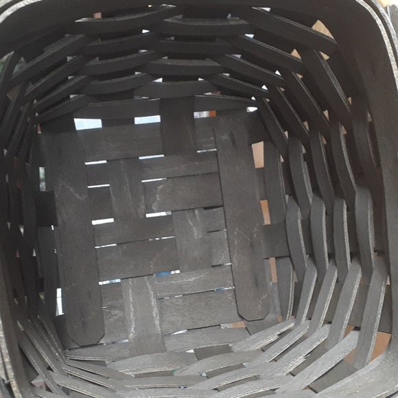 2008 Lonaberger dark brown tall tissue basket. - Picture 6 of 13